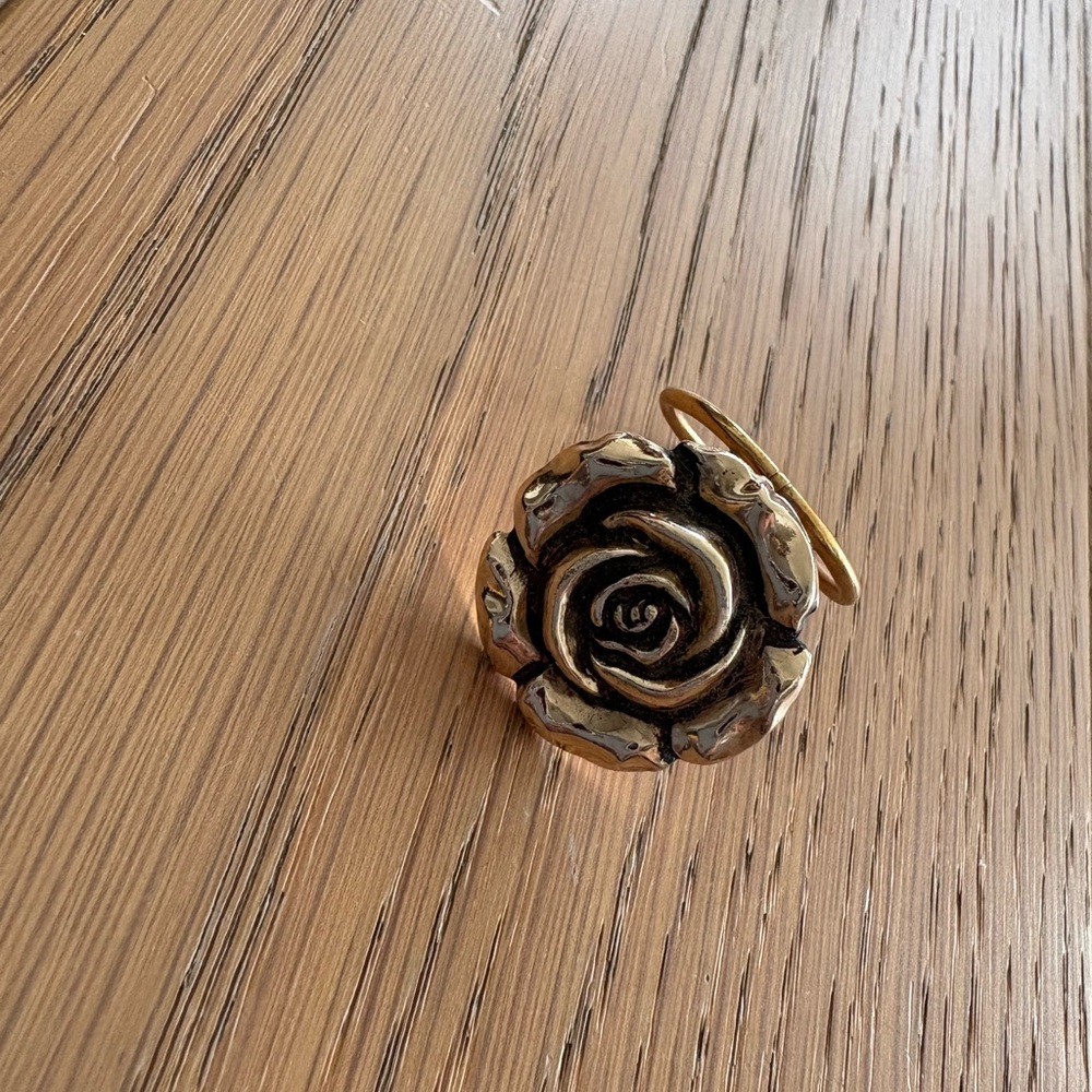 Vintage Gold-Tone Rose Scarf Clip - Picture 4 of 12